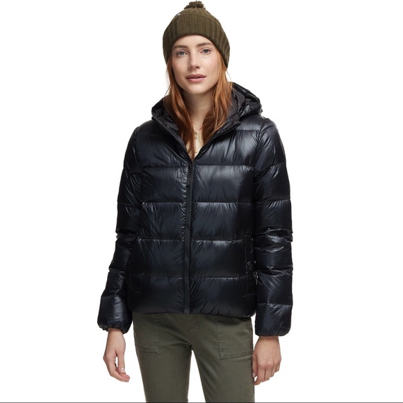 w's raven rocks hoody